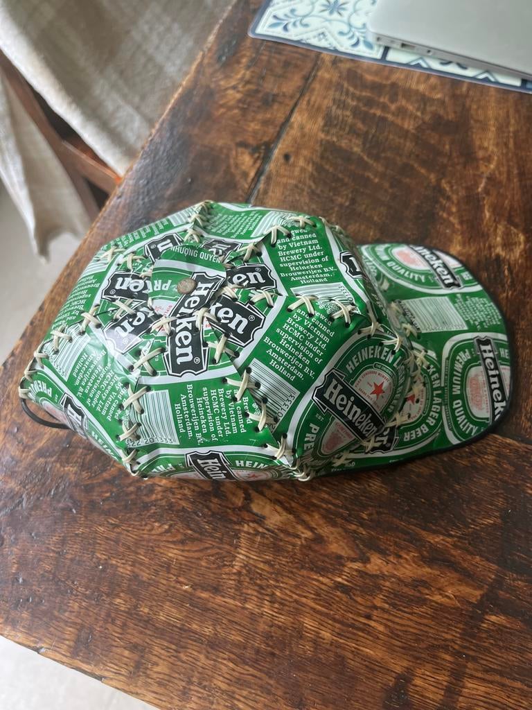 Unieke Heineken Pet van gerecyclede blikjes, Kleding | Heren, Hoeden en Petten, Ophalen of Verzenden, Gedragen, One size fits all