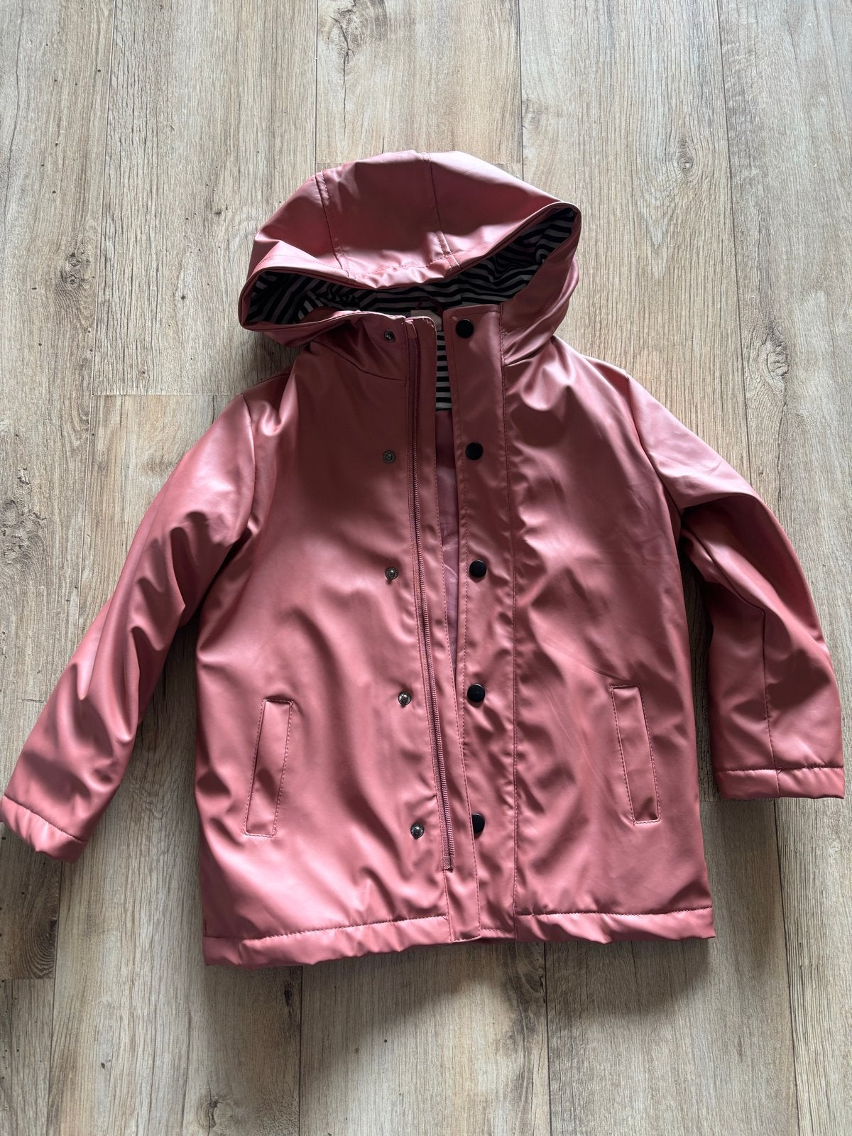 Roze HEMA regenjas maat 110/116 voor meisjes, Ophalen of Verzenden, Gebruikt, Meisje