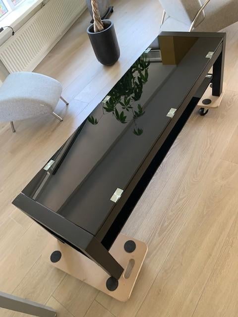 Audio meubel, Ophalen, Gebruikt, 150 tot 200 cm, Glas