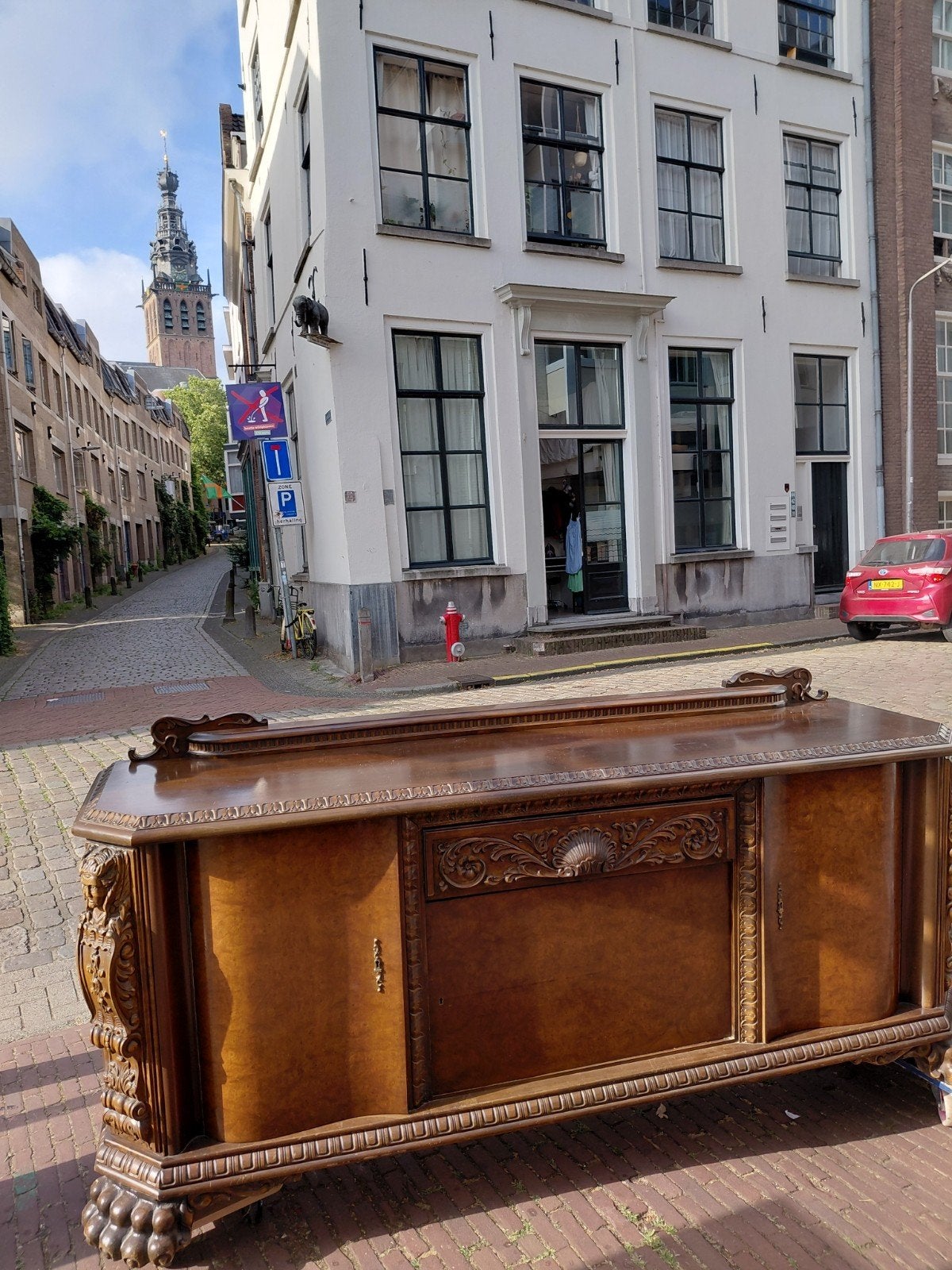 Antiek dressoir met drankkastje, Ophalen