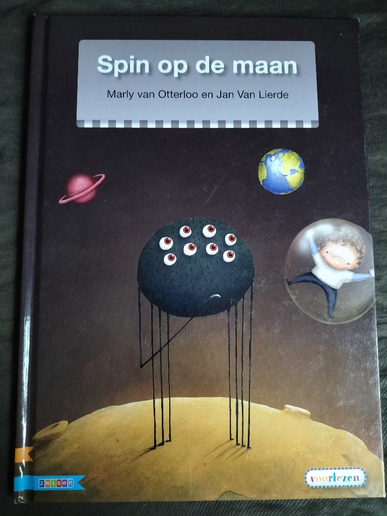 Marly van Otterloo - Spin op de maan / voorlezen 6+, Boeken, Ophalen of Verzenden, Zo goed als nieuw, Marly van Otterloo, Fictie algemeen