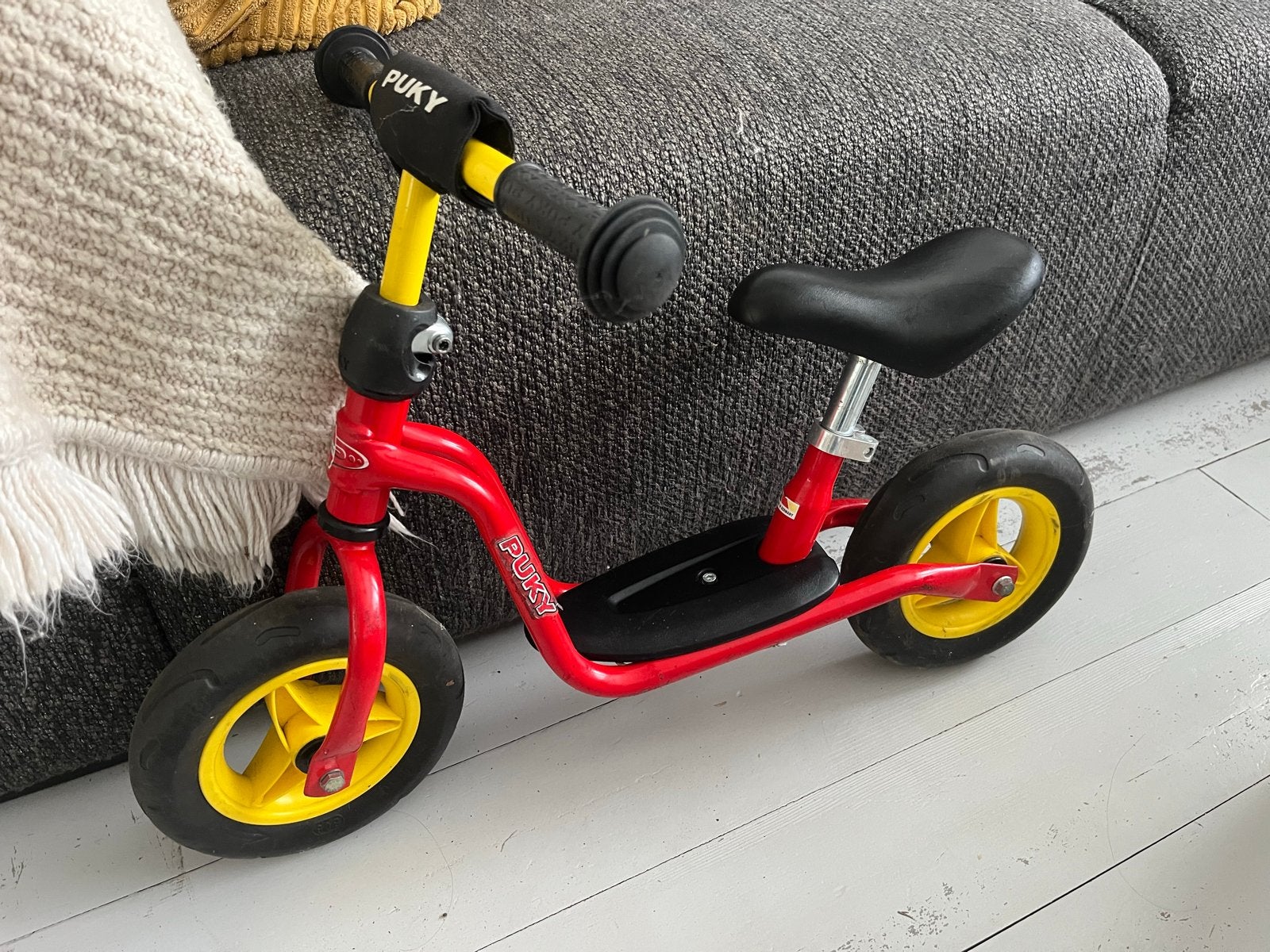 Pucky loopfiets, Fietsen en Brommers, Fietsen | Kinderfietsjes, Ophalen, Gebruikt, Minder dan 16 inch