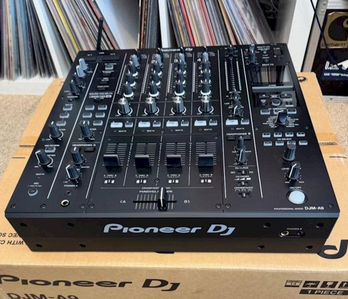 Pioneer DJ DJM A9 – Professionele 4-kanaals DJ-mixer, Muziek en Instrumenten, Ophalen, Zo goed als nieuw, Pioneer