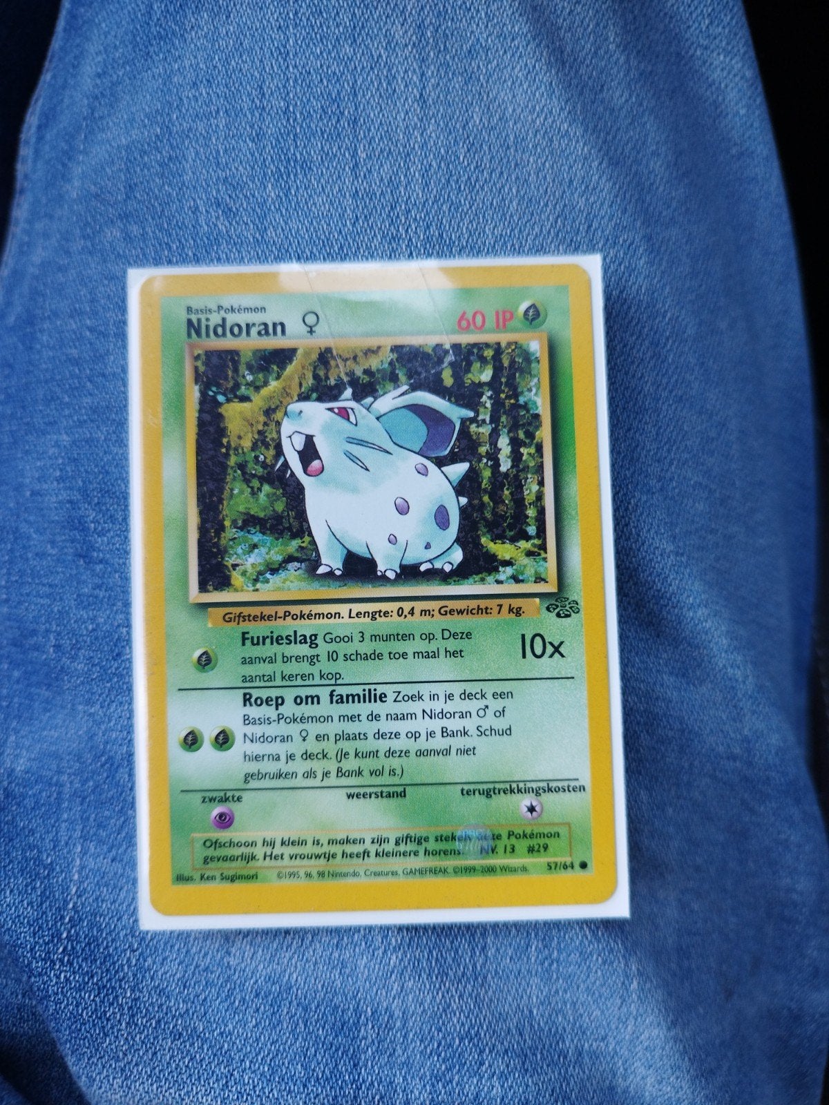 Nidoran (V) Pokémon kaart uit 1995 - Zeer nette conditie, Hobby en Vrije tijd, Verzamelkaartspellen | Pokémon, Ophalen of Verzenden