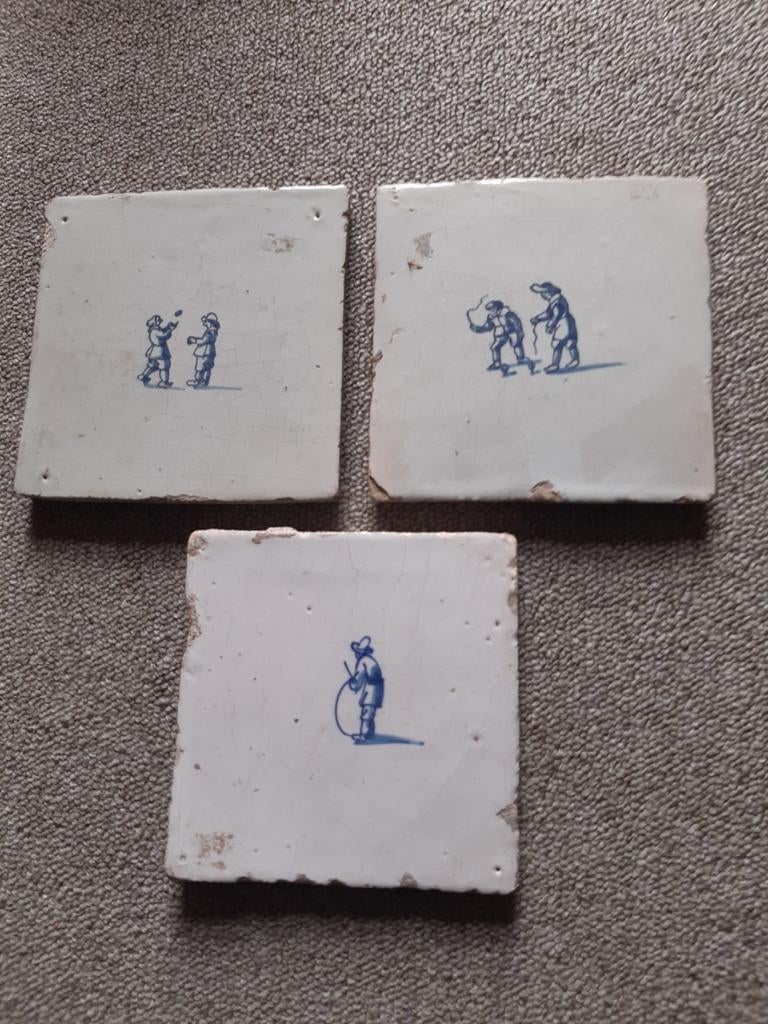 Drie vroege, 1625-1650, ornamenttegels kinderspelen, Antiek en Kunst, Ophalen of Verzenden