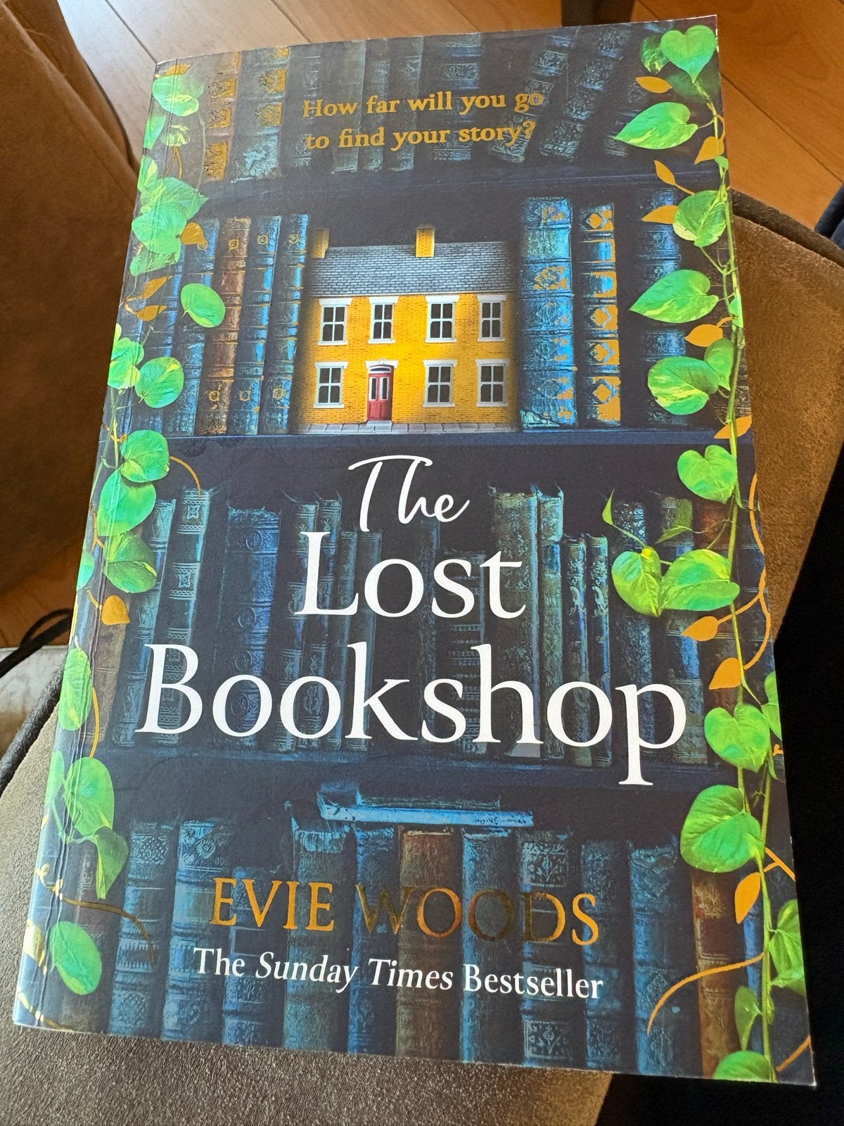 The Lost Bookshop - Evie Woods (Engels), Ophalen of Verzenden, Zo goed als nieuw