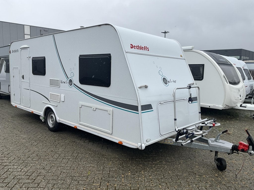 Dethleffs New Line 490 SK STAPELBED-VOORTENT, Bedrijf, Treinzit, Dethleffs, Schokbreker