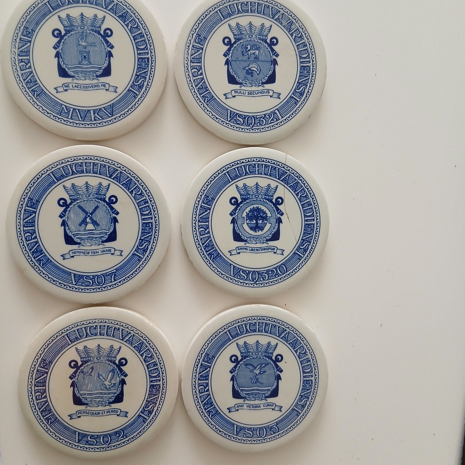 Set van 6 Marine Luchtvaartdienst onderzetters, Verzamelen, Ophalen, Marine, Nederland, Embleem of Badge
