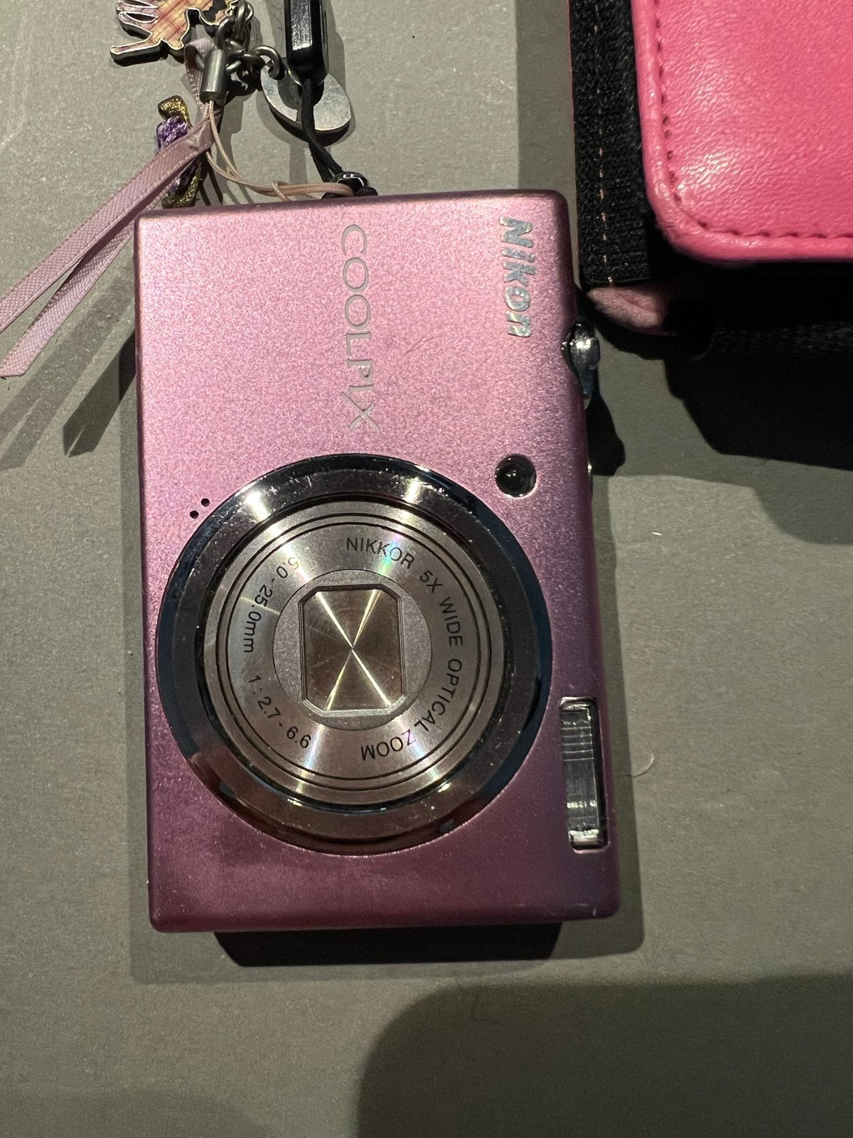 Nikon Coolpix S570 Compactcamera Roze, Audio, Tv en Foto, Gebruikt, Ophalen of Verzenden, Compactcamera, 4 t/m 7 keer