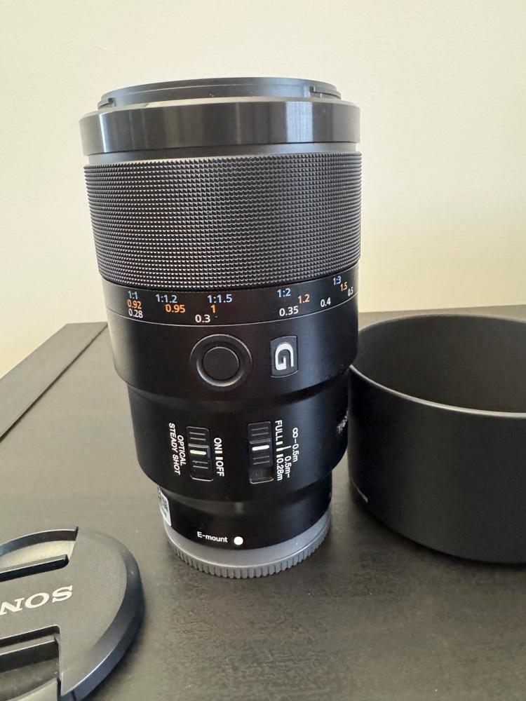Sony FE 2.8 90mm Macro G OSS, Ophalen of Verzenden, Zo goed als nieuw, Macrolens