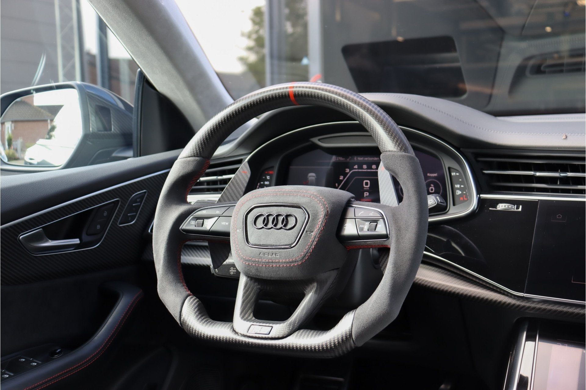Audi RSQ8 4.0 V8 *Keramisch/Carbon exterieur/Alcantara/360/B, Auto's, Dealer onderhouden, Gebruikt, Bedrijf, Vierwielaandrijving