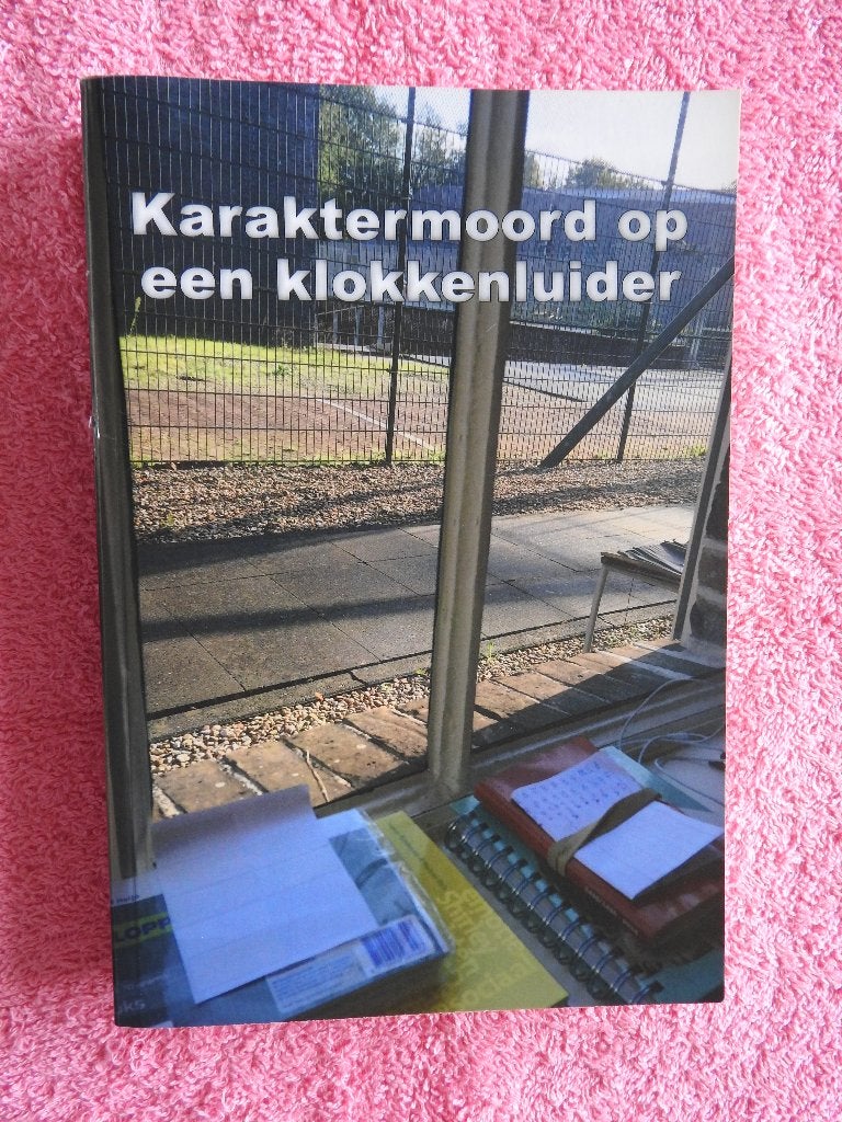 Karaktermoord op een klokkenluider - Yvonne Brinkerink, Ophalen of Verzenden, Zo goed als nieuw, Overige