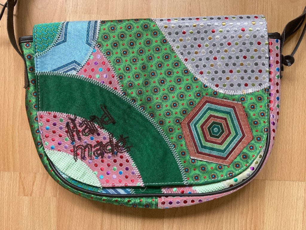 Desigual tas schoudertas patchwork hand made groen zgan, Ophalen of Verzenden, Zo goed als nieuw, Groen, Overige typen