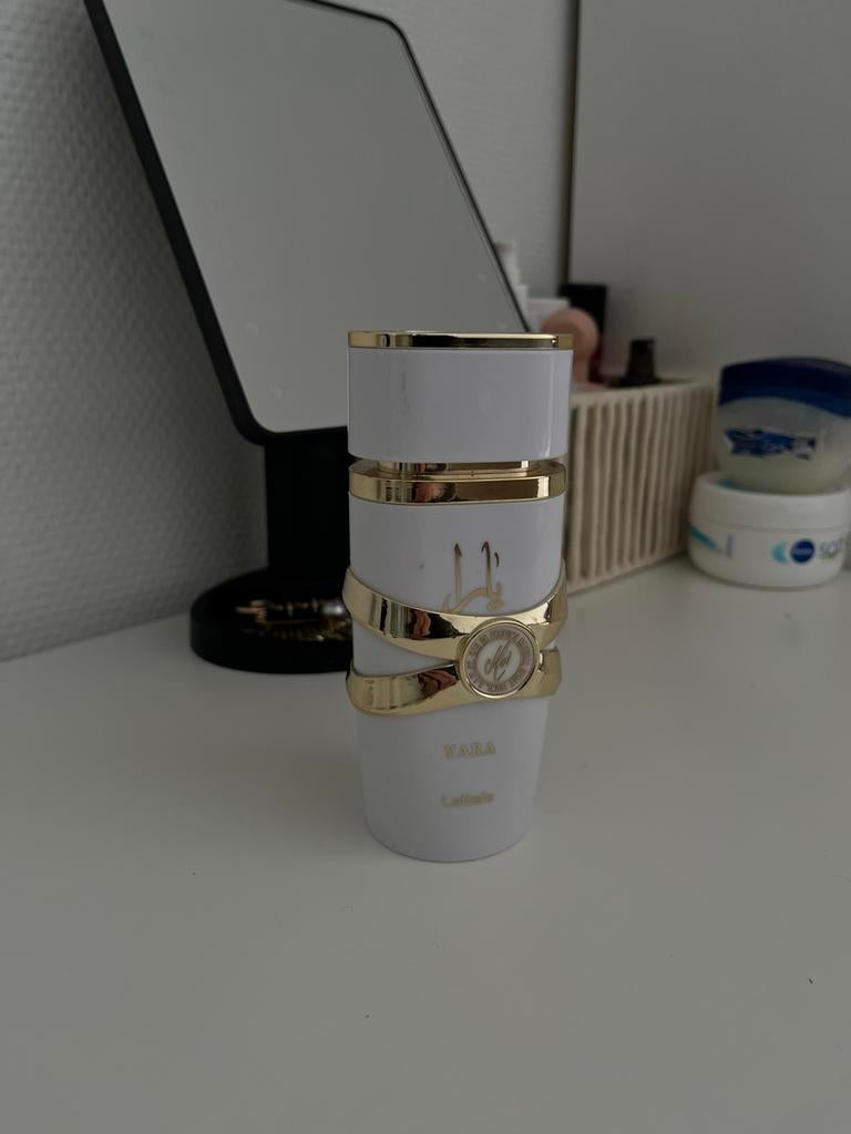 Yara parfum - Lattafa - Zo goed als nieuw, Ophalen of Verzenden, Zo goed als nieuw