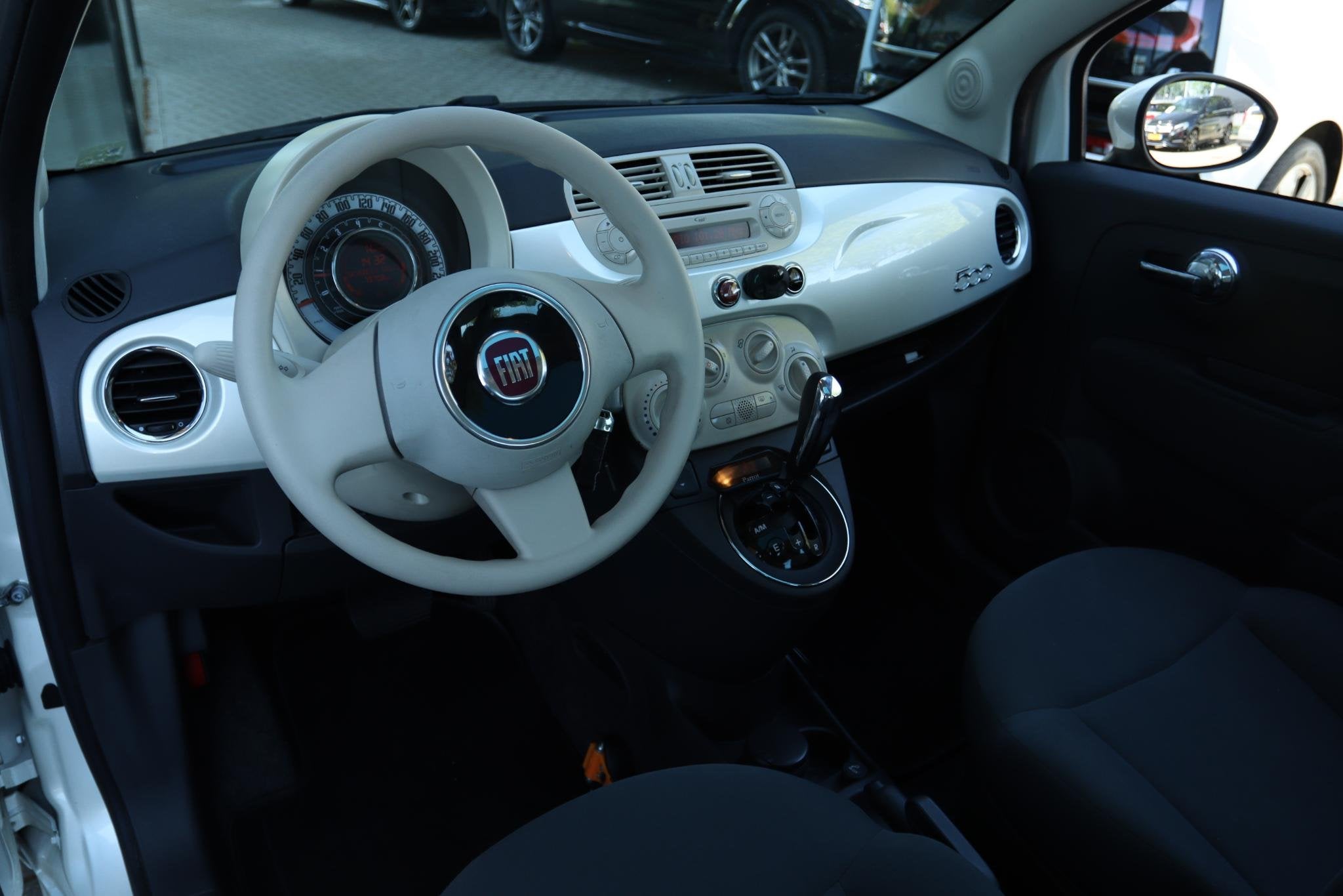 Fiat 500 1.2 POP AUT. | PANORAMA | AIRCO | PDC | ORIG NL NAP, Auto's, Euro 5, Stof, Gebruikt, 1242 cc