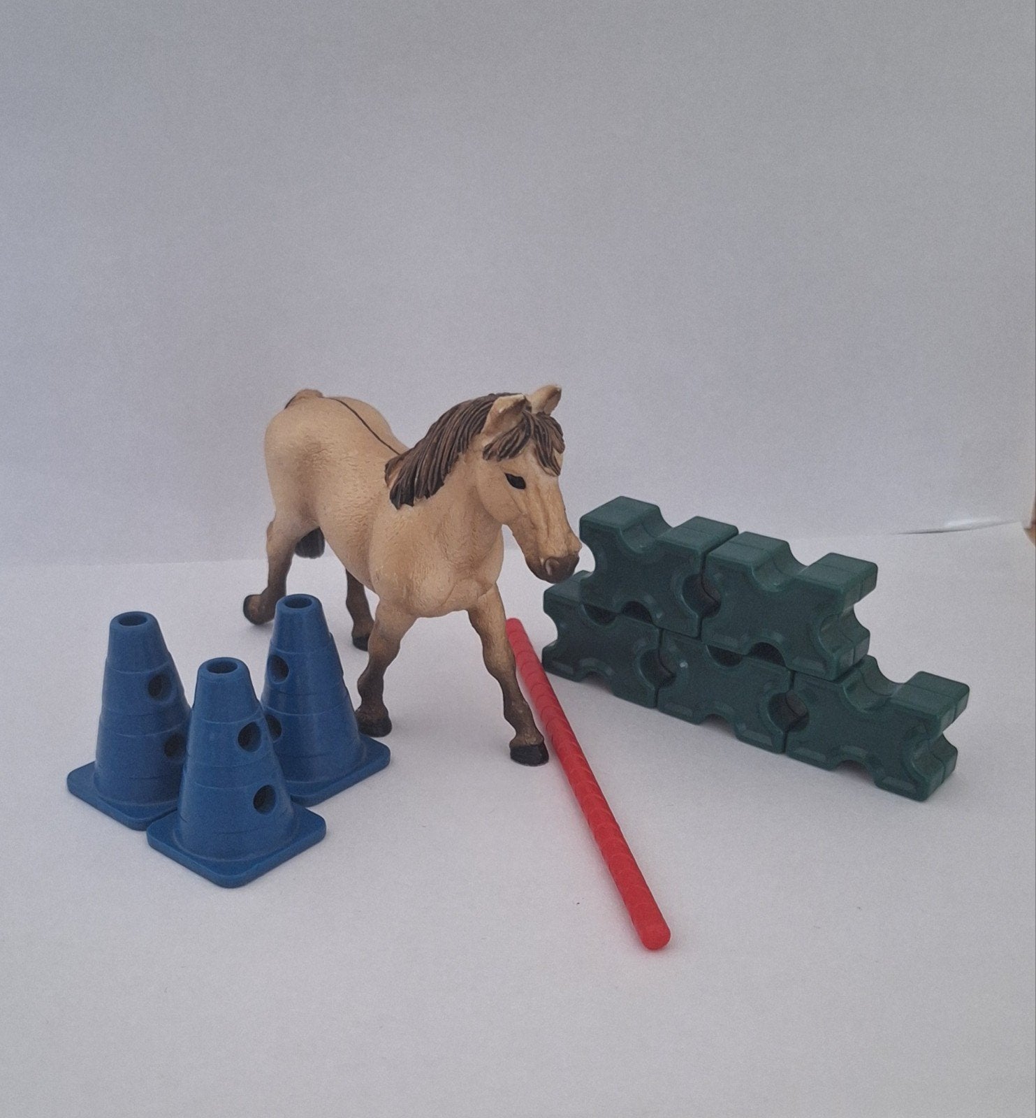 Schleich pony slalom set 42483, Verzamelen, Speelgoed, Ophalen, Zo goed als nieuw