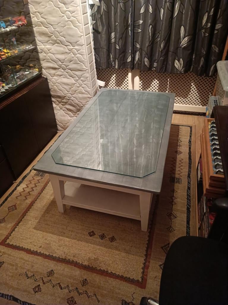 Salontafel met glazen blad en opbergruimte, Gebruikt, 100 tot 150 cm, Glas, Modern