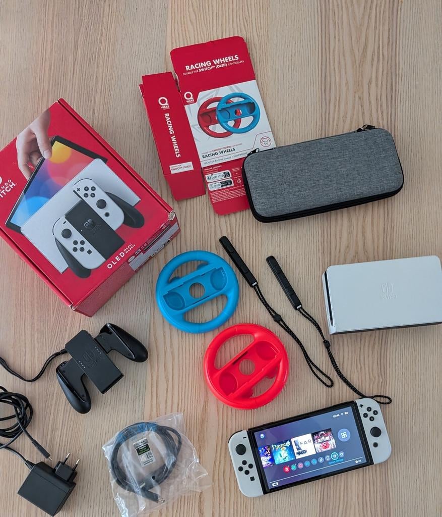 Nintendo Switch OLED met accessoires - Zo goed als nieuw, Spelcomputers en Games, Spelcomputers | Nintendo Switch, Ophalen of Verzenden