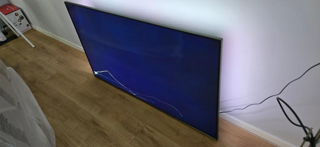 Phillips Ambilight the one DEFFECT, Philips, QLED, Ophalen of Verzenden, 100 Hz