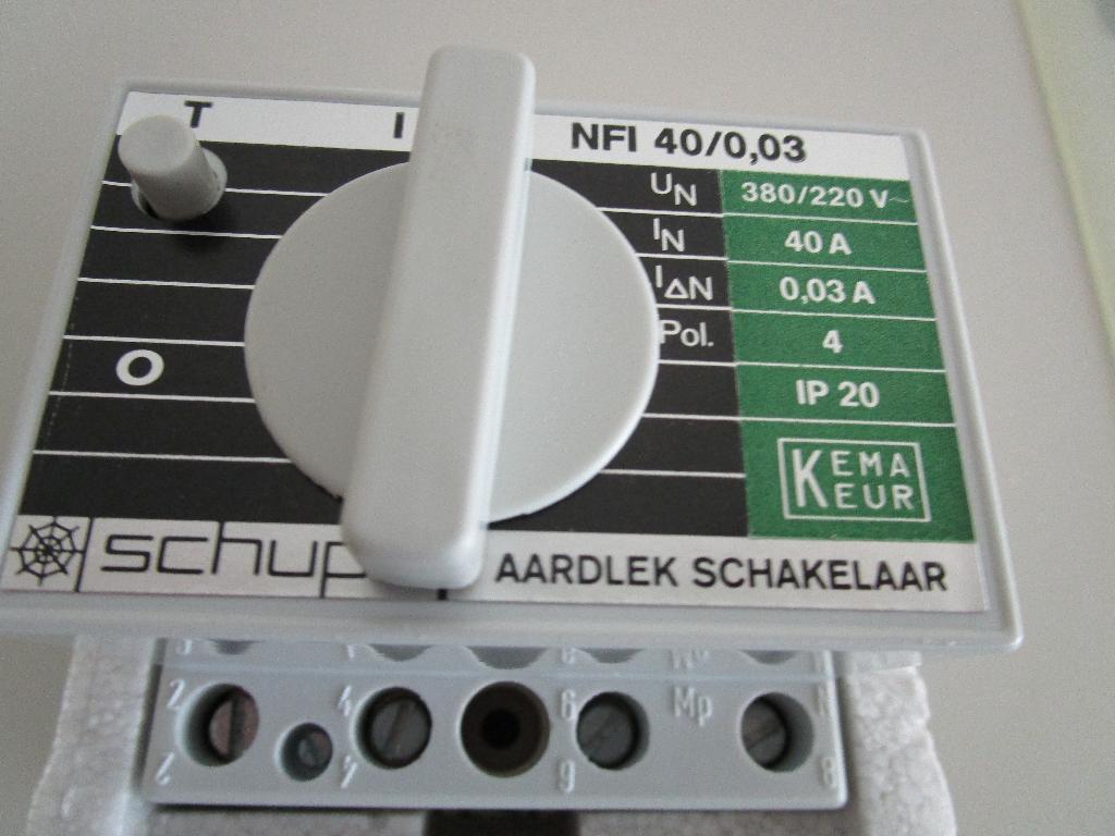Aardlek - Schakelaar, Ophalen of Verzenden, Nieuw, Schakelaar