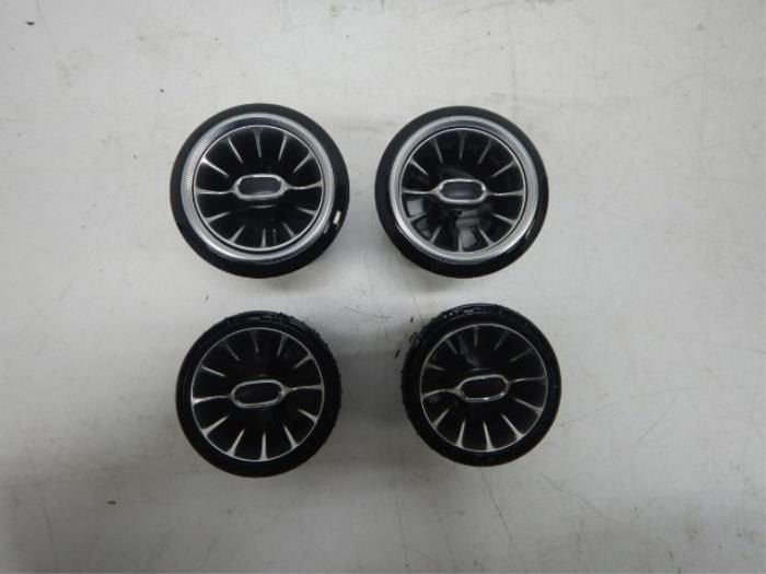 Luchtrooster Dashboard Mercedes G-Klasse (22735928), Ophalen of Verzenden, Gebruikt