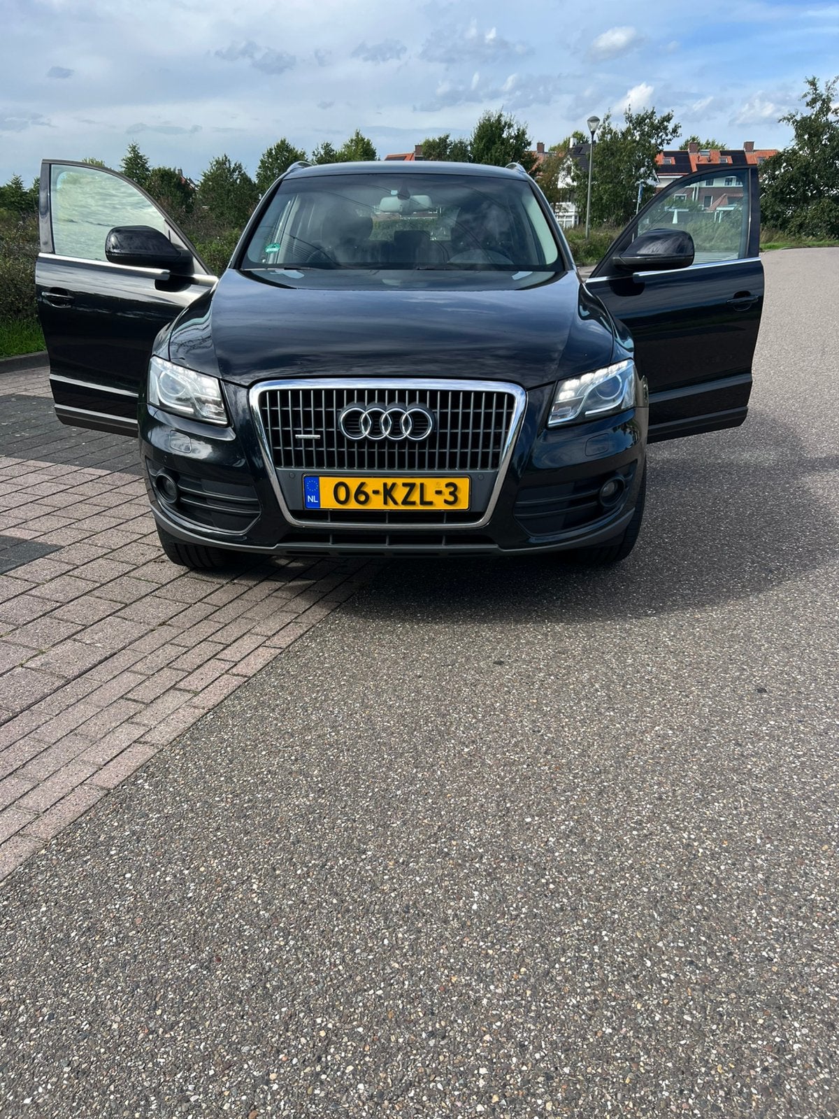Audi Q5 2.0 Tfsi 132KW Quattro 2010 Zwart, Auto's, 4 cilinders, 179 pk, Zwart, Origineel Nederlands