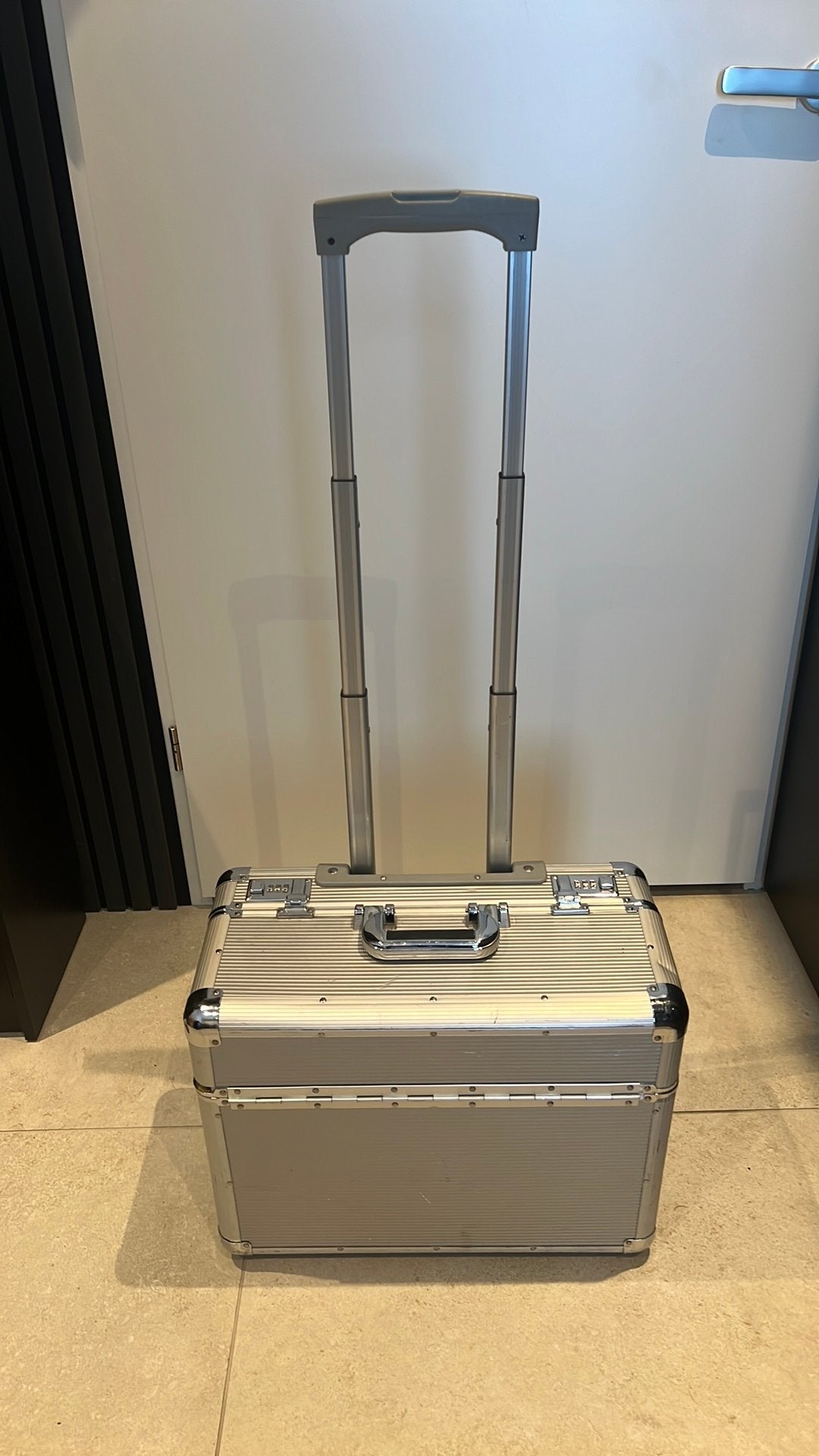 Trolley koffer, Ophalen of Verzenden, Gebruikt, Hard kunststof