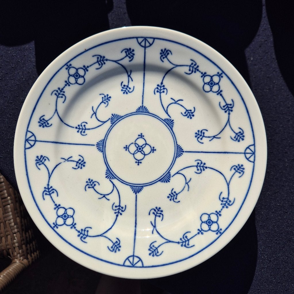 Veel onderdelen JAGER SAKS blauw wit servies, ook borden, Huis en Inrichting, Overige merken, Ophalen of Verzenden, Zo goed als nieuw