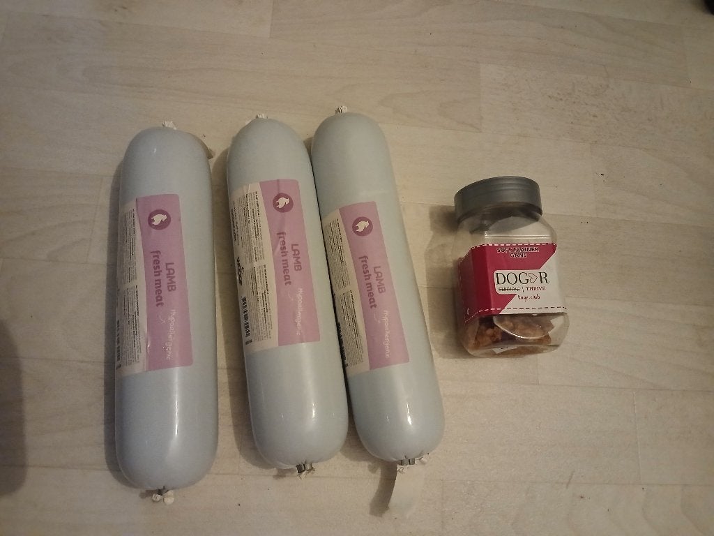 Wooof hondenvoer worsten lam hyperallergeen 3 x 800 gram, Dieren en Toebehoren, Dierenvoeding, Ophalen of Verzenden, Hond