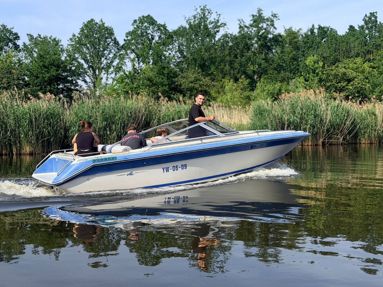 Sea Ray Sorrento 21SL 4.3 V6 205pk Incl Trailer & Bimitop, Watersport en Boten, Ophalen, Binnenboordmotor, Elektrische start, Sea Ray