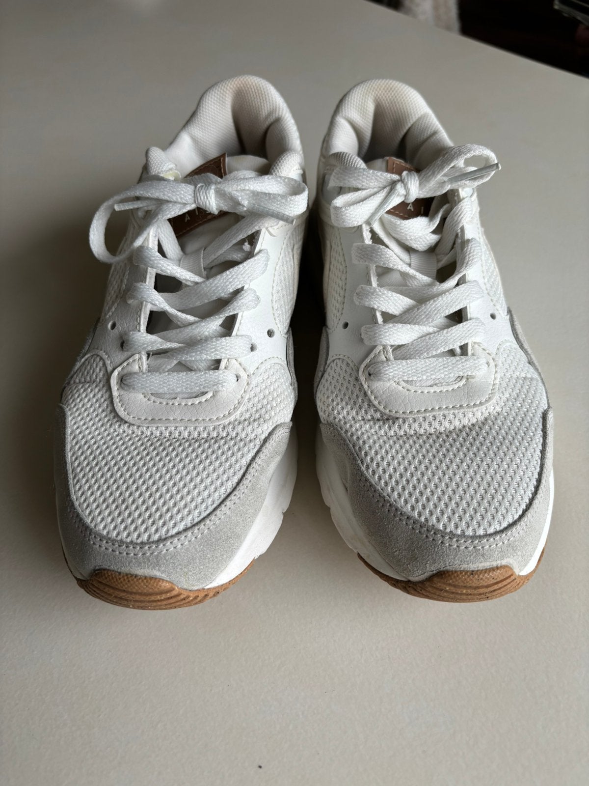 Nike air, Wit, Ophalen of Verzenden, Sneakers of Gympen, Gedragen