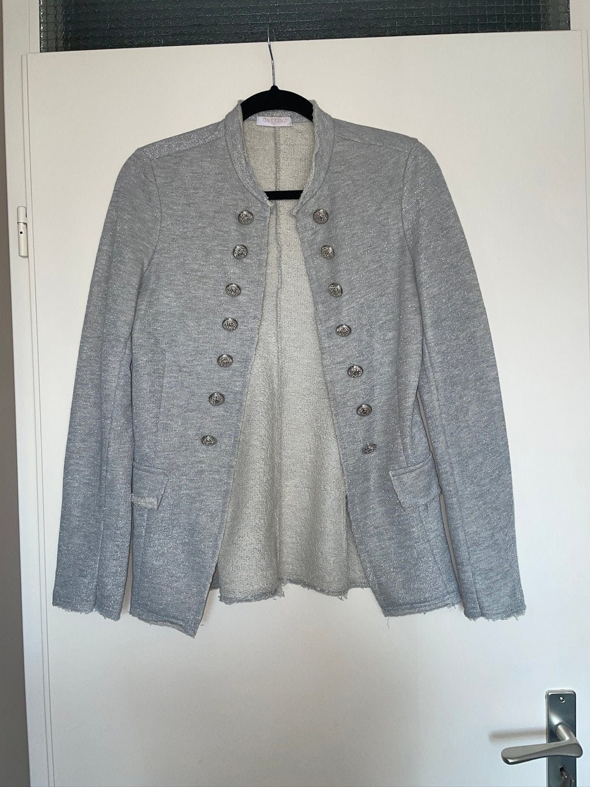 Zilver grijs glitter blazer vest jasje met knopen mt L, Ophalen of Verzenden, Zo goed als nieuw, Maat 42/44 (L), Grijs