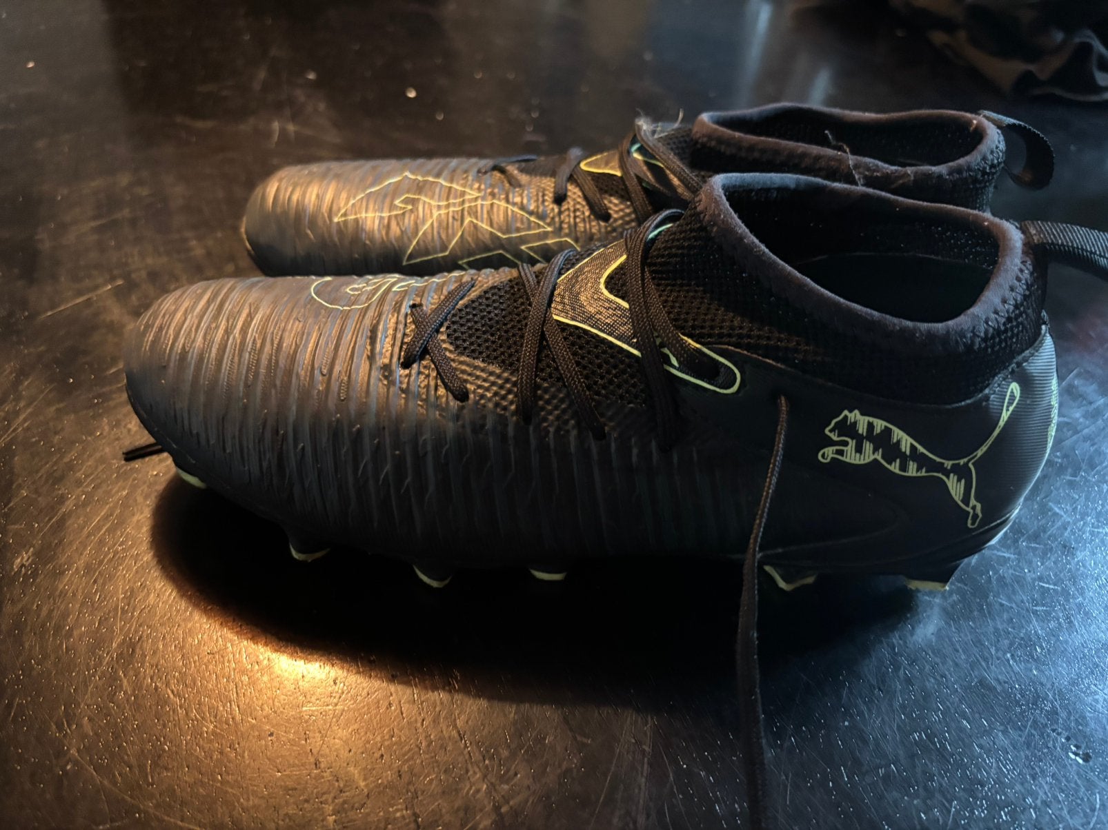 Voetbal schoenen Puma, Gebruikt, Maat XS of kleiner, Schoenen, Ophalen of Verzenden