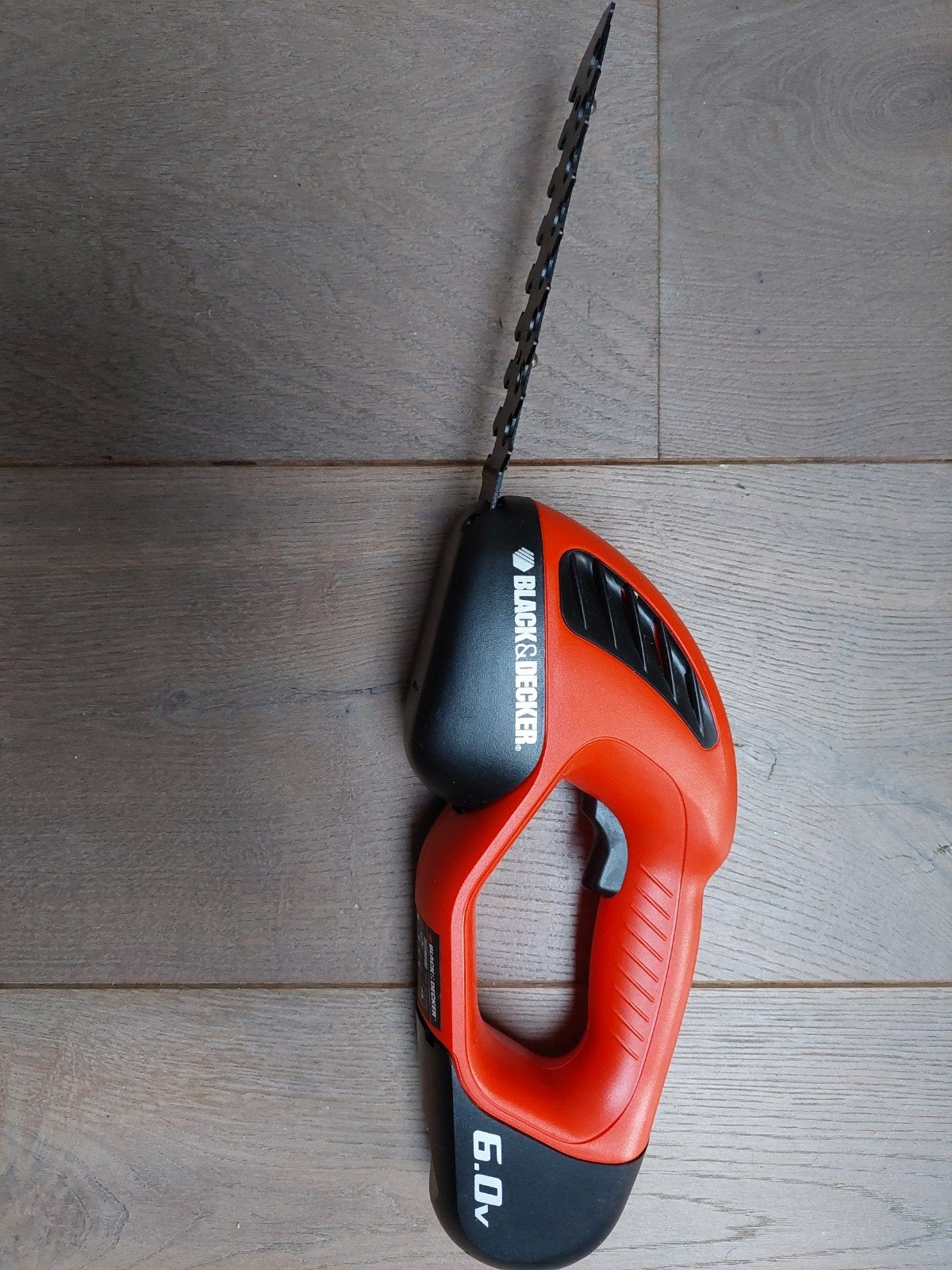 Black & Decker GS721 Struiken/Kleine Heggenschaar 6V, Tuin en Terras, Ophalen, Gebruikt, Accu, Black & Decker