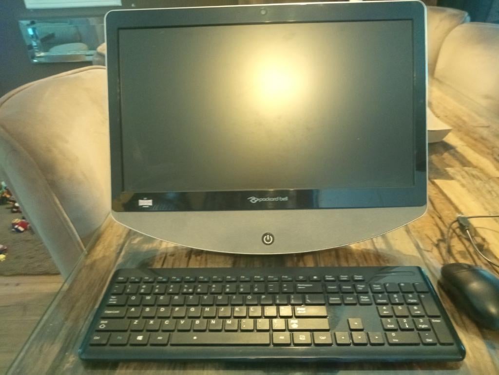Packard Bell All-in-One PC met toetsenbord en muis, Computers en Software, Desktop Pc's, Gebruikt, Onbekend, HDD, Minder dan 4 GB