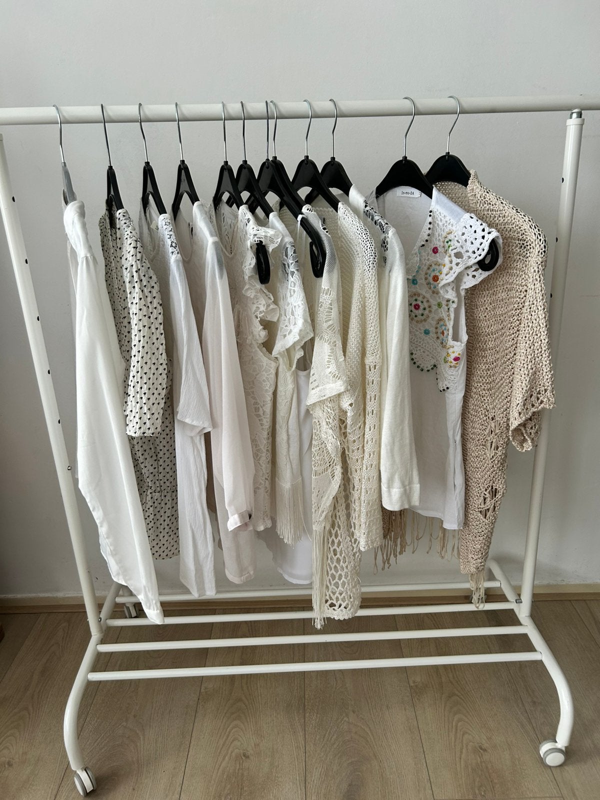 Kleding pakket 12 stuks wit, beige tops, vest maat S, 36, Ophalen, Zo goed als nieuw, Maat 36 (S)