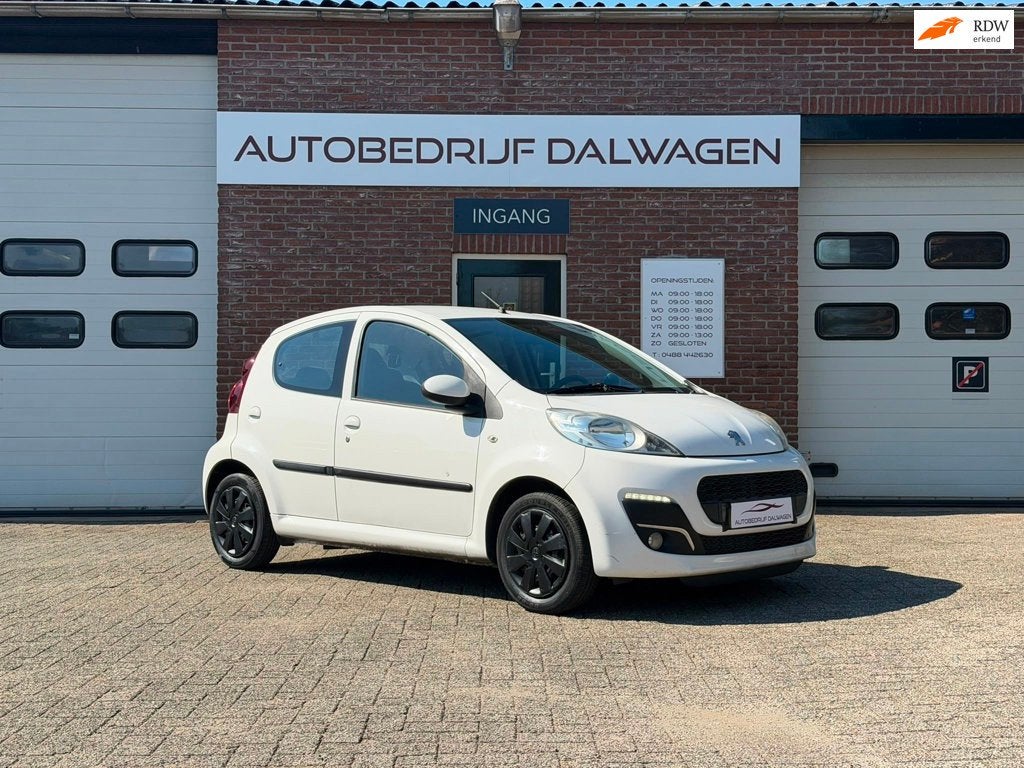 Peugeot 107 1.0 Active, Auto's, Voorwielaandrijving, Euro 5, Gebruikt, Zwart