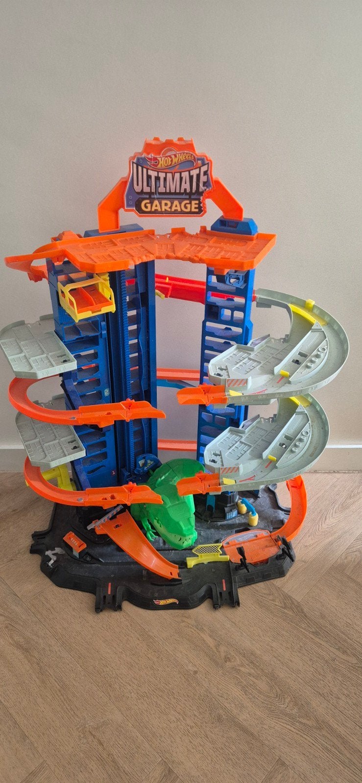 Hot Wheels Ultimate Garage Racebaan met Dino, Kinderen en Baby's, Speelgoed | Racebanen, Ophalen, Hot Wheels, Handmatig, Racebaan