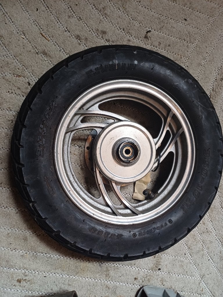 Klein model retro scooter 4takt voor wiel mooie staat, Ophalen of Verzenden, Gebruikt, Overige typen, Overige merken