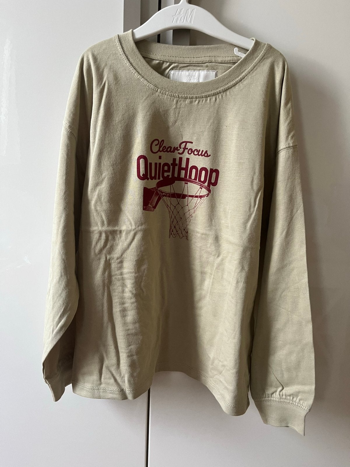Zara T-shirt met lange mouwen en basketbalprint, Kinderen en Baby's, Ophalen of Verzenden, Nieuw, Jongen of Meisje, Shirt of Longsleeve