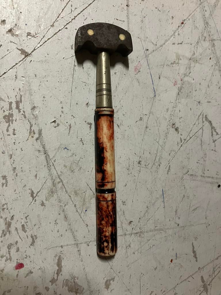 Speciaal soort glassnijder  uniek antiek, Antiek en Kunst, Antiek | Gereedschap en Instrumenten, Ophalen of Verzenden