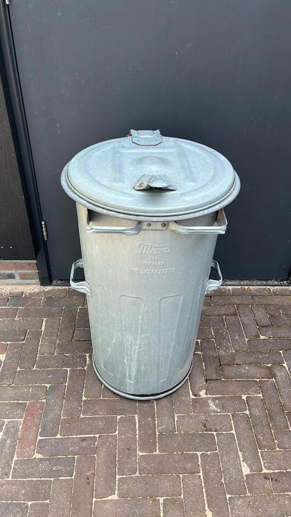 Zinken vuilnis emmer 100 cm hoog., 40 liter of meer, Ophalen of Verzenden, Zo goed als nieuw, Minder dan 50 cm