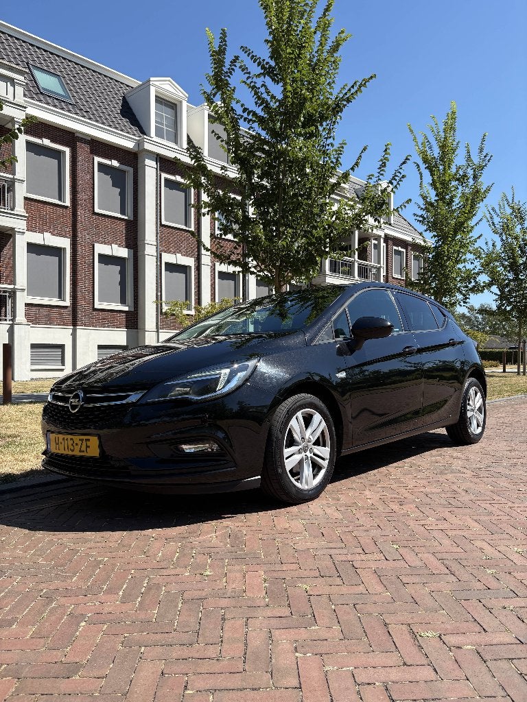 Opel Astra 1.4 Turbo 150PK Automaat CarPlay Camera 2017, Auto's, 620 kg, Zwart, Particulier, 1198 kg