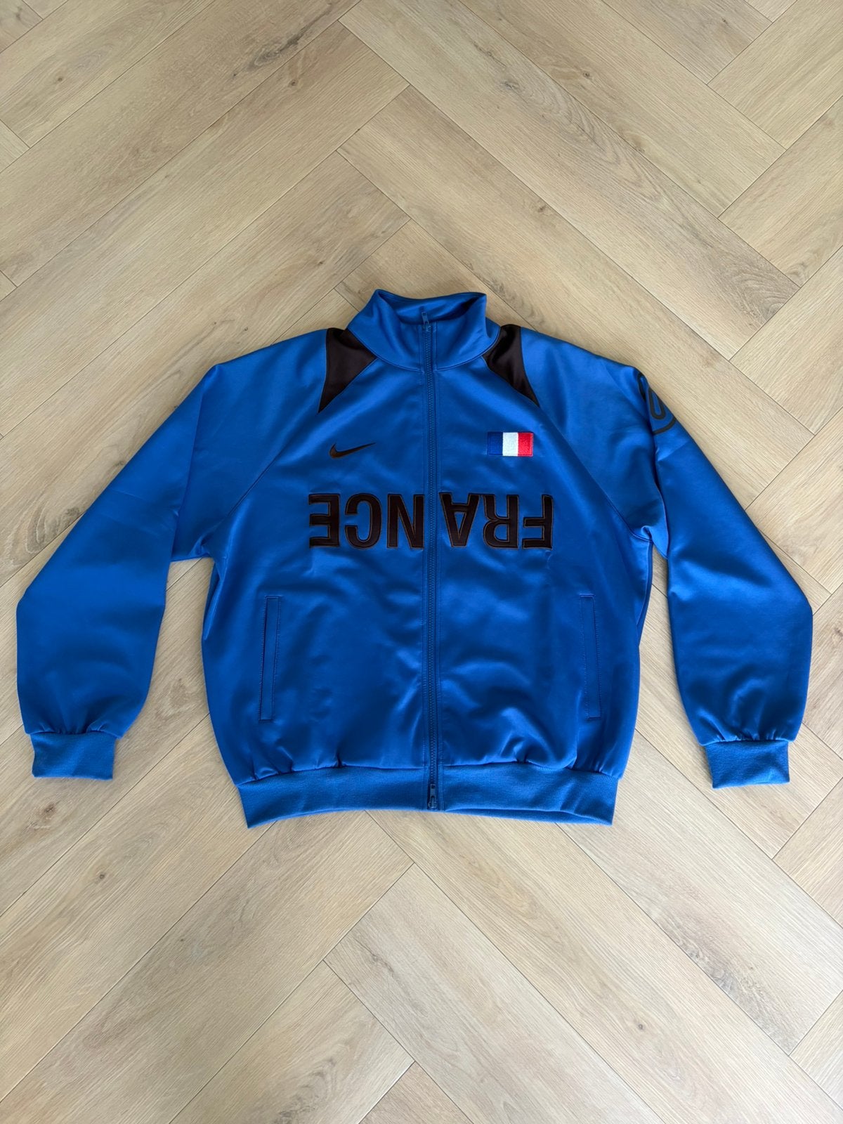 Travis Scott Cactus Jack x Nike World Cup Merch France, Ophalen of Verzenden, Nieuw, Maat 48/50 (M), Blauw