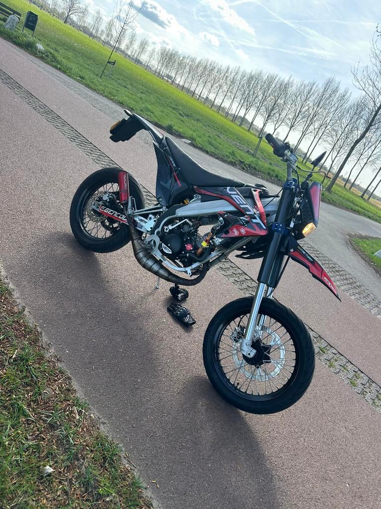 Honda vent derapage 50 cc standaard legaal 2024, Fietsen en Brommers, Ophalen, 6 versnellingen, Honda, Zo goed als nieuw