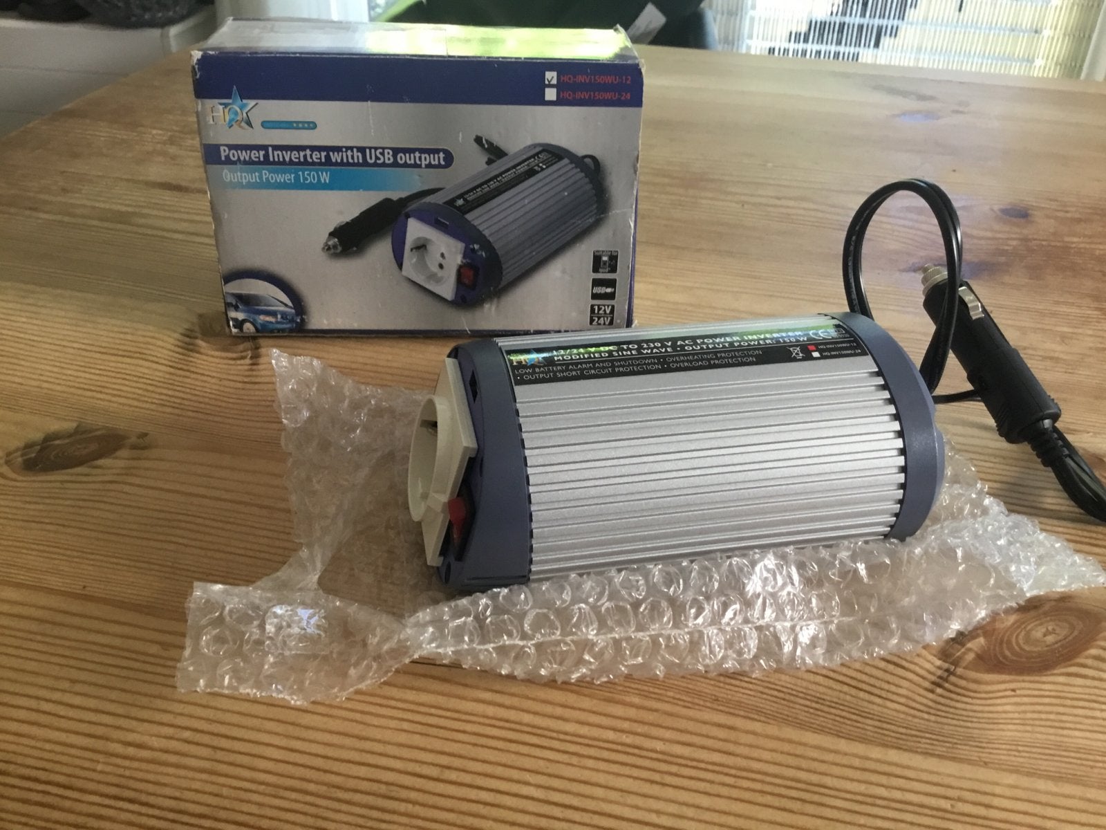 HQ Power Onvormer 150W met USB-uitgang