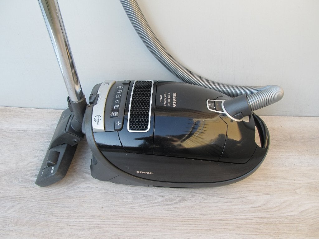 Miele Complete C3 Black Diamond Obsidiaanzwart, Witgoed en Apparatuur, Stofzuigers, Gebruikt, Miele, Sledestofzuiger, Stille werking