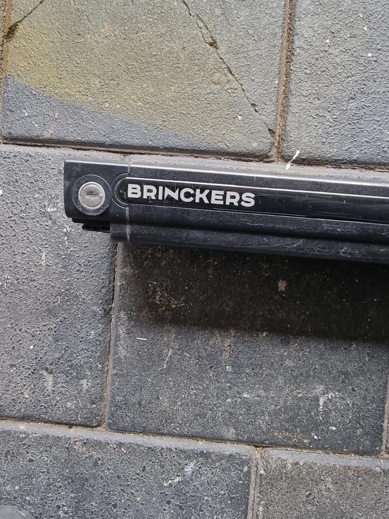 Brinckers fietsaccu - Laadt op, beperkte capaciteit, Fietsen en Brommers, Fietsaccessoires | Fietsaccu's, Ophalen of Verzenden
