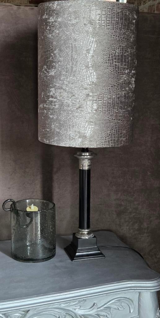 tafellamp schemerlamp zilver grijs croco velvet kap en zwart, Ophalen of Verzenden, Zo goed als nieuw, Overige materialen, 75 cm of meer