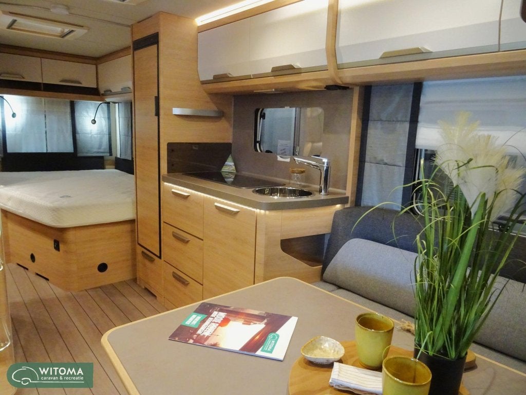 Knaus Sudwind Black Selection 500 UF 50% korting Witoma pakk, Caravans en Kamperen, Caravans, Rondzit, Bedrijf, Overige typen